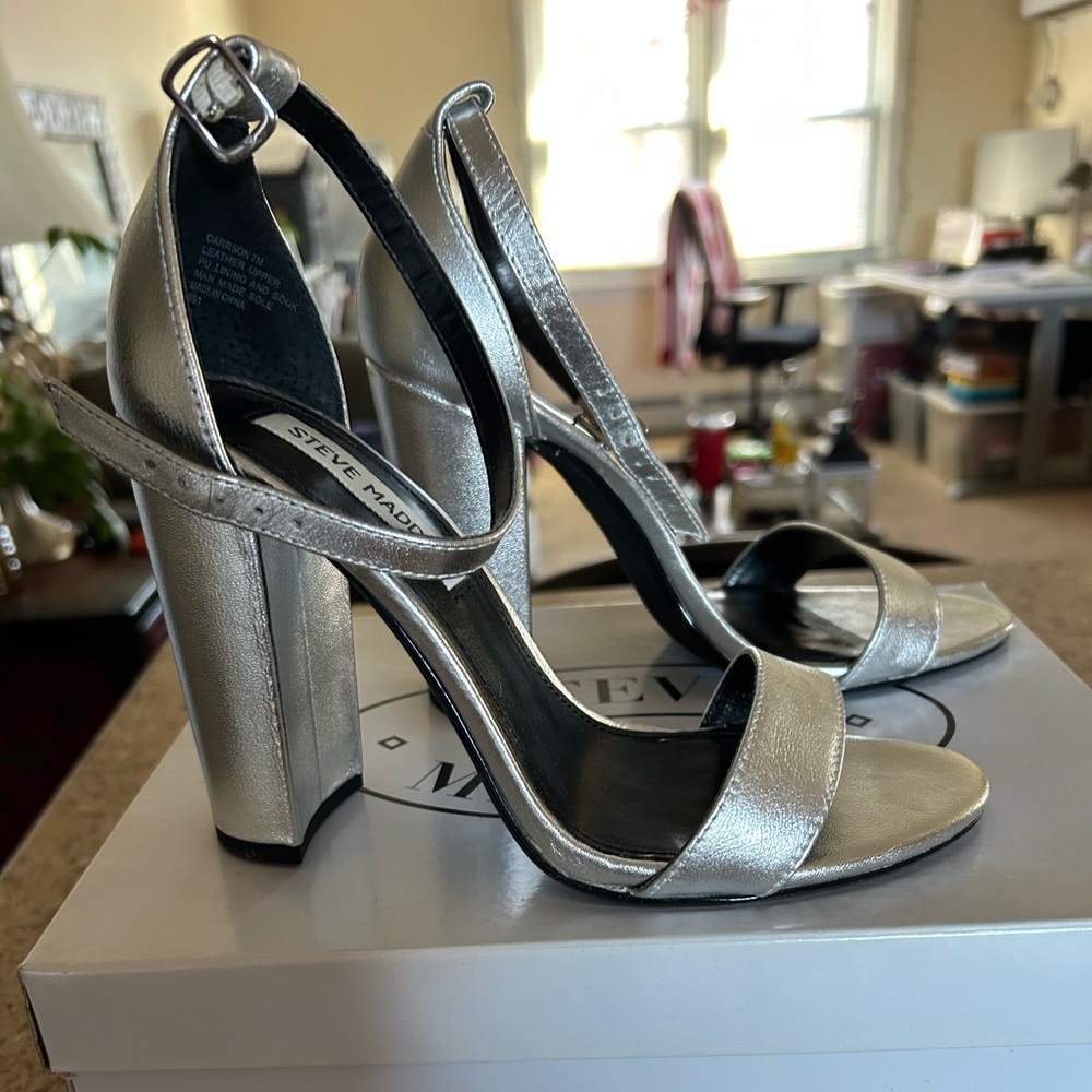 Steve Madden silver heels